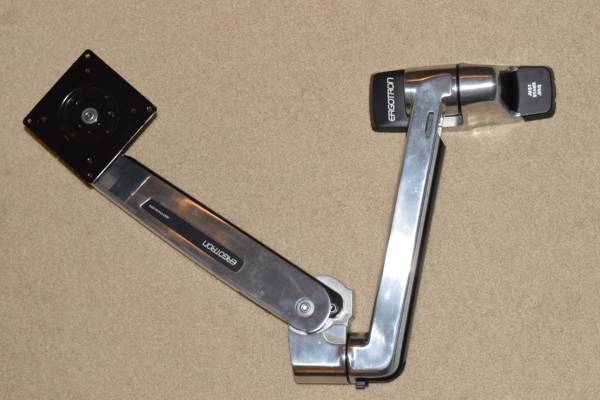 Ergotron 45-353-026 LX Sit-Stand Wall Arm 14~30 lbs Type 1