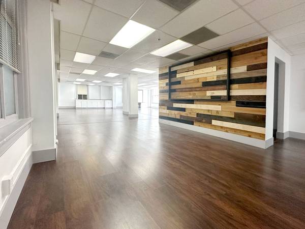 $1,500 Gran Espacio Creativo para Artistas (con fregadero) - Centro de Portland (SW 4th & Oak)63831395954561120