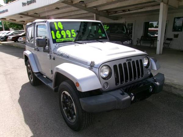 2014 JEEP WRANGLER SAHARA POLAR EDITION 4X4 - $16,995 (VESTAL)63442679347459122