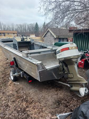 18 aluminum boat & 85 hp. Johnson - project ,title included 1