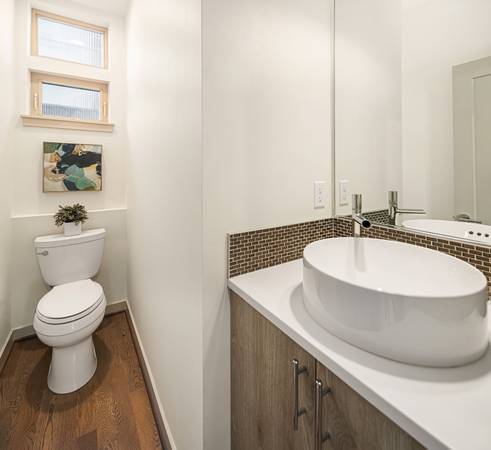 $4,800 / 3br - 1541ft2 - Modern Ballard Townhome with Rooftop City & Mountain Views (Ballard)63688333663361124