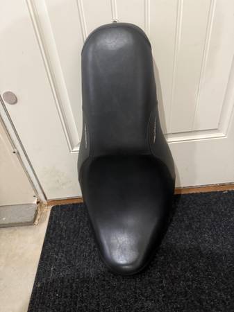 Dyna badlander 2 up Harley Davidson seat 1