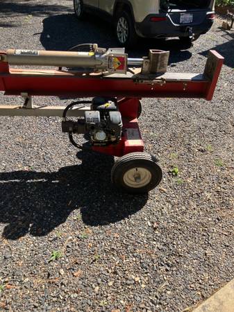 Log splitter 1