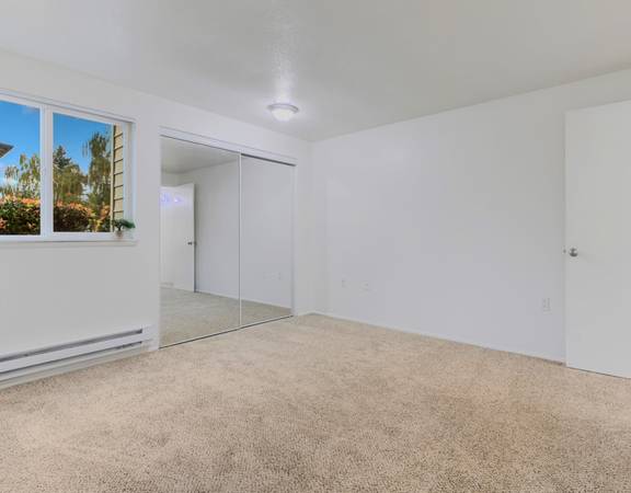 $1,450 / 2br - TOUR READY - MOVE ASAP! Energy-Efficient Appliances - Open Kitchens (Rockwood Area)64039061594498122