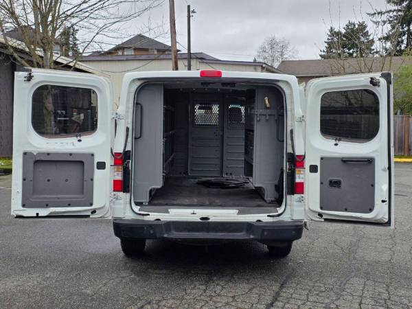 2017 Nissan NV 1500 SV - Photo 10