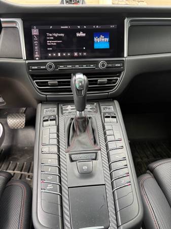 2021 Porsche Macan GTS - $62,000 (spokane)63613058613763124
