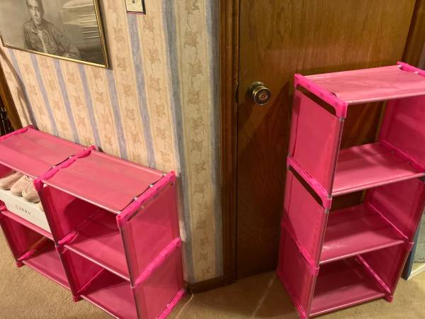 Set of two pink girls shelves 1