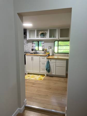 $1,400 / 2br - 400ft2 - SMALL APARTMENT FOR RENT (Accokeek)63821951342849122