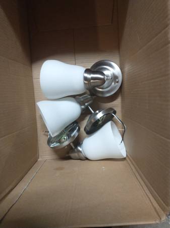 3 wall sconces 1