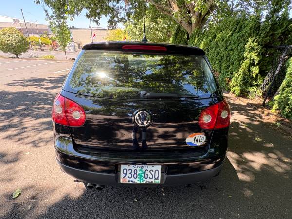 2008 Volkswagen Rabbit S 4D Hatchback título limpio - $2500 (Portland Oregon)63618487550211123
