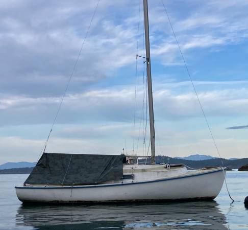 O'Day Mariner 19 Sailboat 1