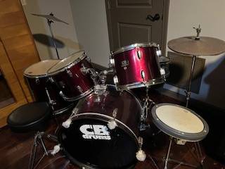 drum set - $350 (SUWANEE)63441255146755120