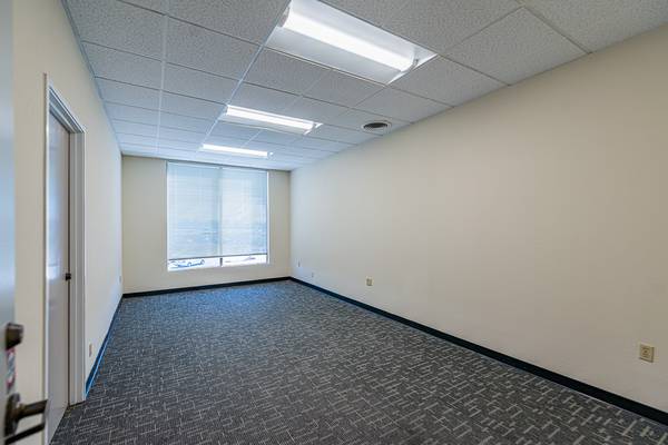 $678 SUITES EJECUTIVAS: ESTACIONAMIENTO PRIVADO, COCINA COMPARTIDA Y SALA DE CONFERENCIAS (oakland east)63845957188099124