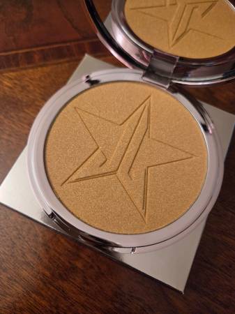 Jeffree Star Skin Frost Summer Snowcone Highlighting Powder 1