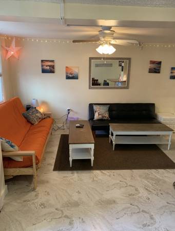 $489 / 2br - Cozy 2-BR All Utils Included Fully Furnished (Hampton)63931657358979120