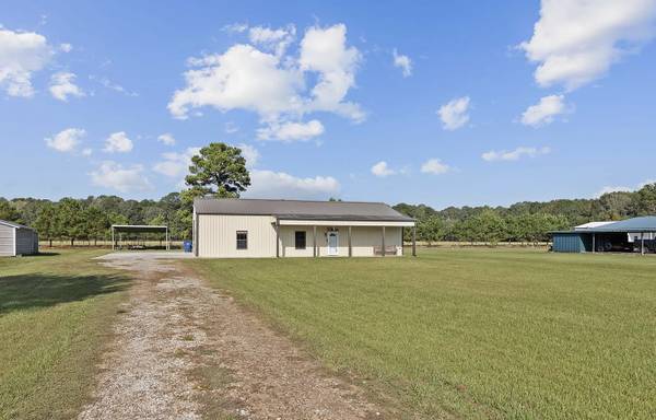 $751 / 2br - 1200ft2 - HOSUE RECIENTEMENTE REMODELADO EN ALQUILER (Eunice)63857516921985120