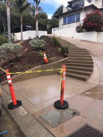 Concrete Contractor. 1