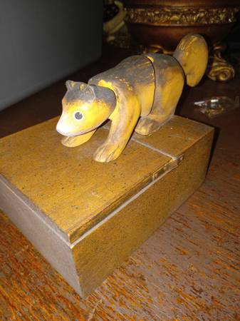 Mechanical Wooden Squirrel 1