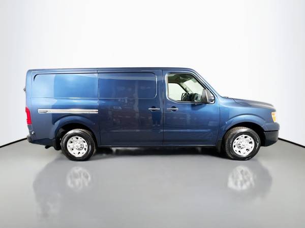 2019 Nissan NV - Photo 6