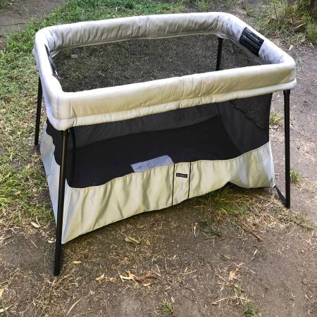 Baby Bjorn Toddler Foldable Space Saver Travel Portable Play Pen 1