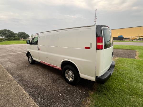 2009 Chevrolet express 2500 V8 - Photo 6