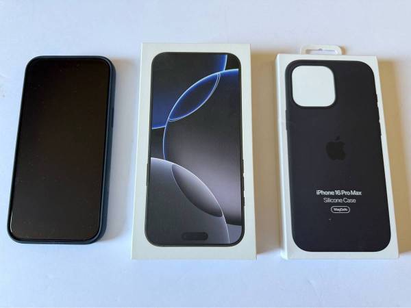 Apple iPhone 16 Pro Max Black 1