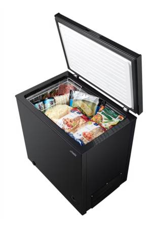 Arctic King 7cu ft Black Chest Freezer 1
