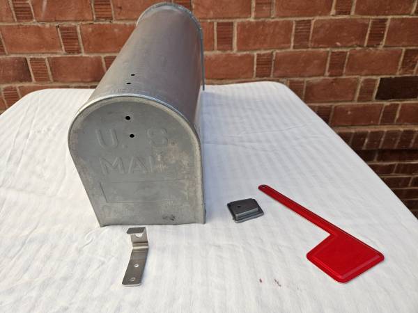 Mail Box 1