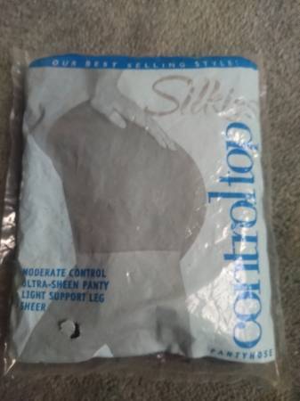 Vintage silkies control top pantyhose off black medium 1