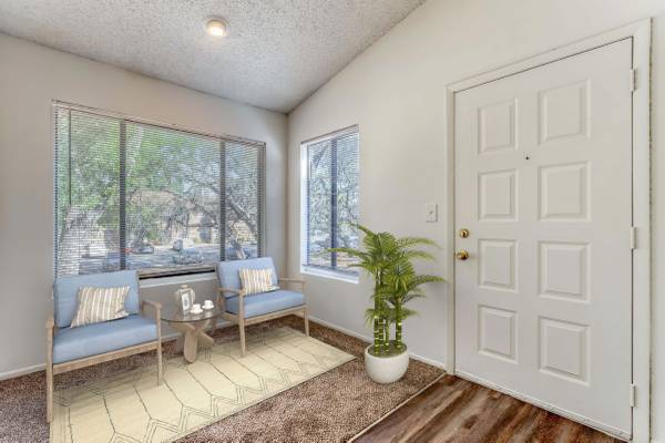$1,510 / 2br - **ONE MONTH FREE**@ Harbor Oaks Aptartments (Hudson)63991227897731120