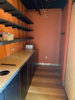 $716 / 447ft2 - Small Downtown Anchorage 2nd floor Office Space (737 W 5th Avenue)63416756459523123