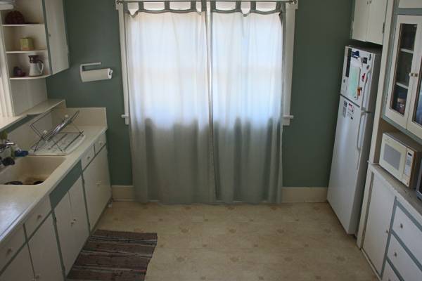 $900 / 4br - NICE PRIVATE ROOM W/ NO SHARED WALLS FOR RENT IN LARGE HOLLYWOOD HOME (HOLLYWOOD)63876593587713122
