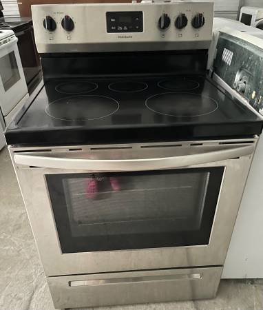 Frigidaire Stainless Smooth Top Range 1