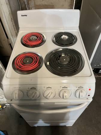 NEW CONDITION COMPACT ( ELECTRIC 220V ) STOVE 1