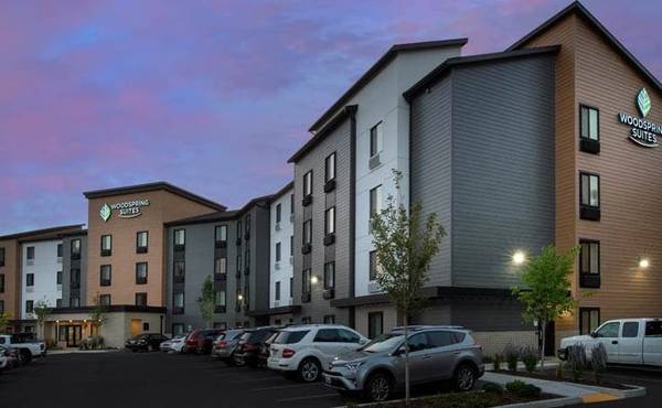 $595 / 1br - Exclusive Offer: Short-Term Stays with No Strings Attached! (15637 W Valley Hwy, Tukwila, WA)63659484123265121