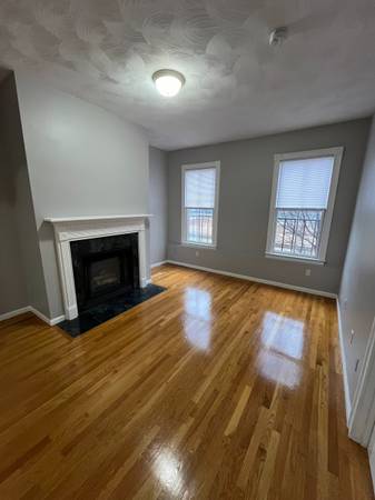 $2,300 / 2br - 295 Dutton St Apt 3A - 2 Dormitorios (Lowell)63856336658307124