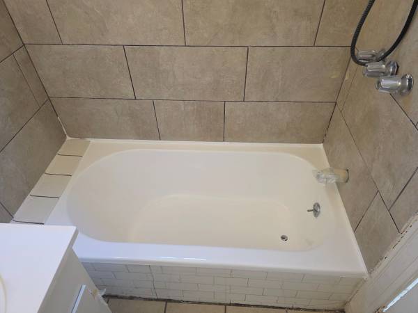 $1,900 / 1br - 750ft2 - 1+ habitación dúplex (West Adams)63998153357186123