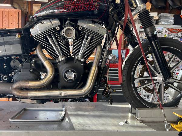 2007 HARLEY DAVIDSON DYNA STREET BOB FXDB COMPLETE MOTOR 1