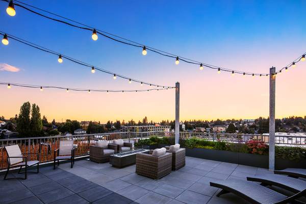 $2,689 / 1br - 815ft2 - Bike Storage Room, Washer/Dryer In Unit, 1 BD (8612 Palatine Avenue North, Seattle, WA)63944963012611123