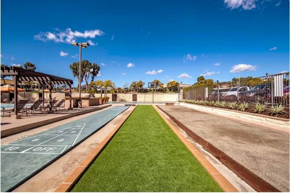 $2.048 / 1br - 750ft2 - en El Cajon CA, Unidades de Almacenamiento, 1/BD 1/BA (2675 Fletcher Pkwy, El Cajon, CA)63701744071427120