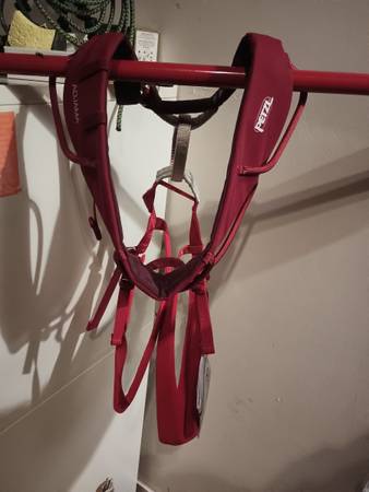 Petzl Adjama Half Body Harness Dark Red L 1