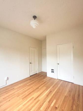 $2,250 / 1br - SERENITY Awaits! Gorgeous 1Bdr on Stow! (oakland lake merritt / grand)63946672180098122