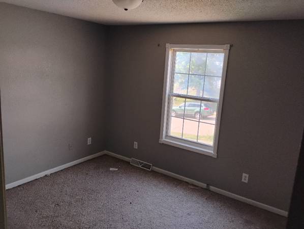 $1900.00 / 4br - 2300ft2 - 3915 Scarborough Way, Jefferson City, MO.  Muy bonita casa de 2 pisos con 4 habitaciones63845292351105123