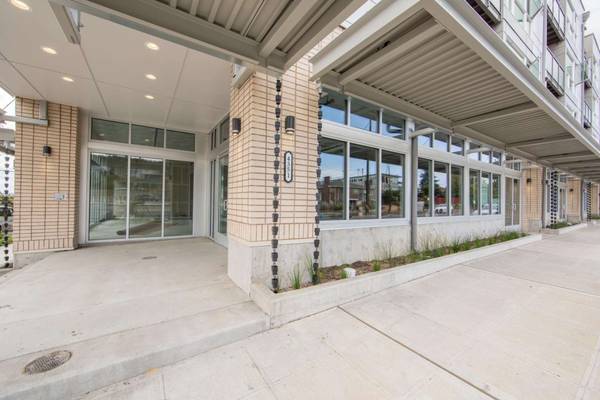 $1,400 / 342ft2 - Bright & Modern Studios – Tour Today! (Seattle)64031306851714123