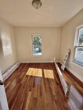 $2,500 / 2br - Lynn 2 Bed/1 Bath Apartment | Chestnut St63996549101314123
