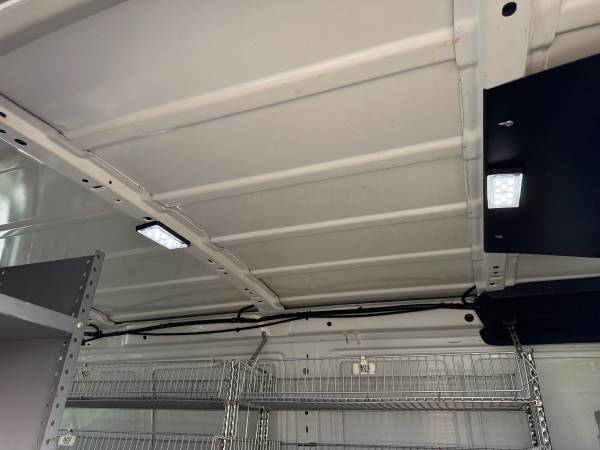 2014 Ford E-150 - Photo 12