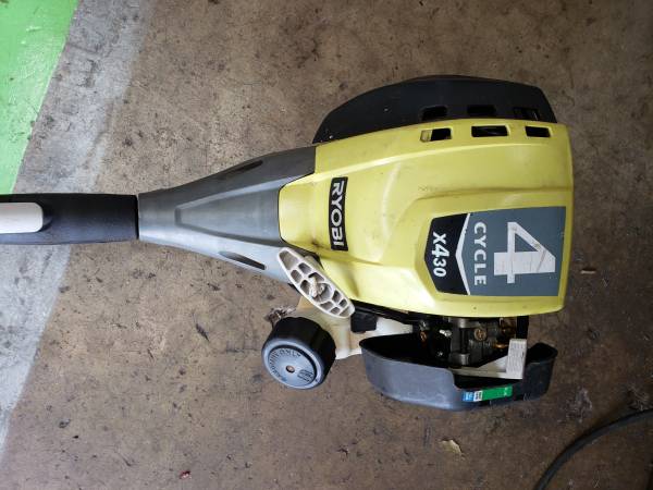 Ryobi x430 Gas String Trimmer w/Expand-It 10 in. Universal Cultivator 1