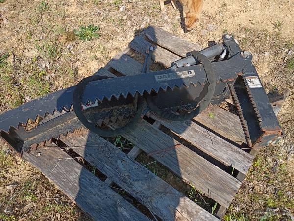 Danauser hydraulic grapple 1