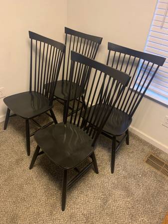 Collonial Era Style High Back Dining Chair set of 4 1