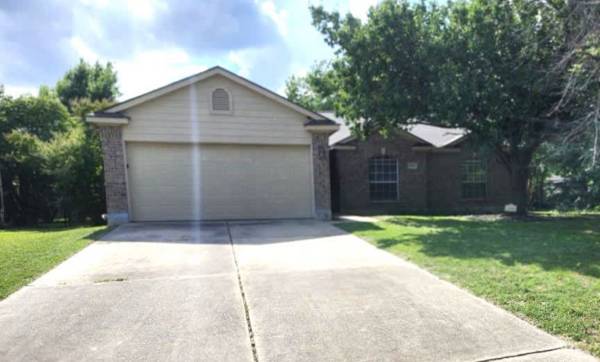 $1,000 / 3br - 1592ft2 - Beautiful home for rent (Round Rock)64046033253763120